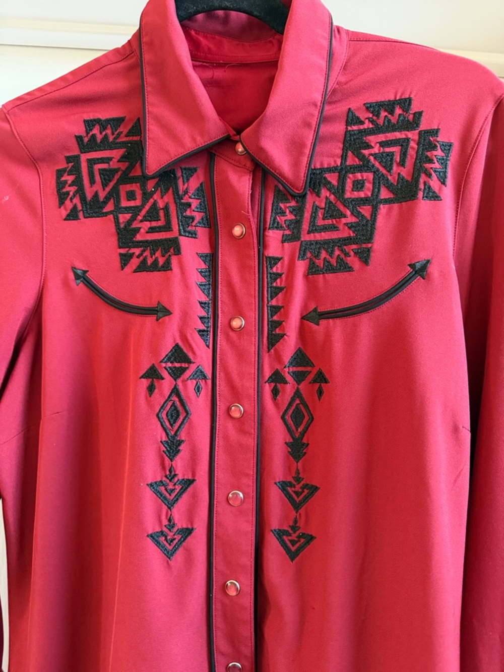 Western-Style Button Dress Shirt with Black Embroidery - Picture 4 of 5